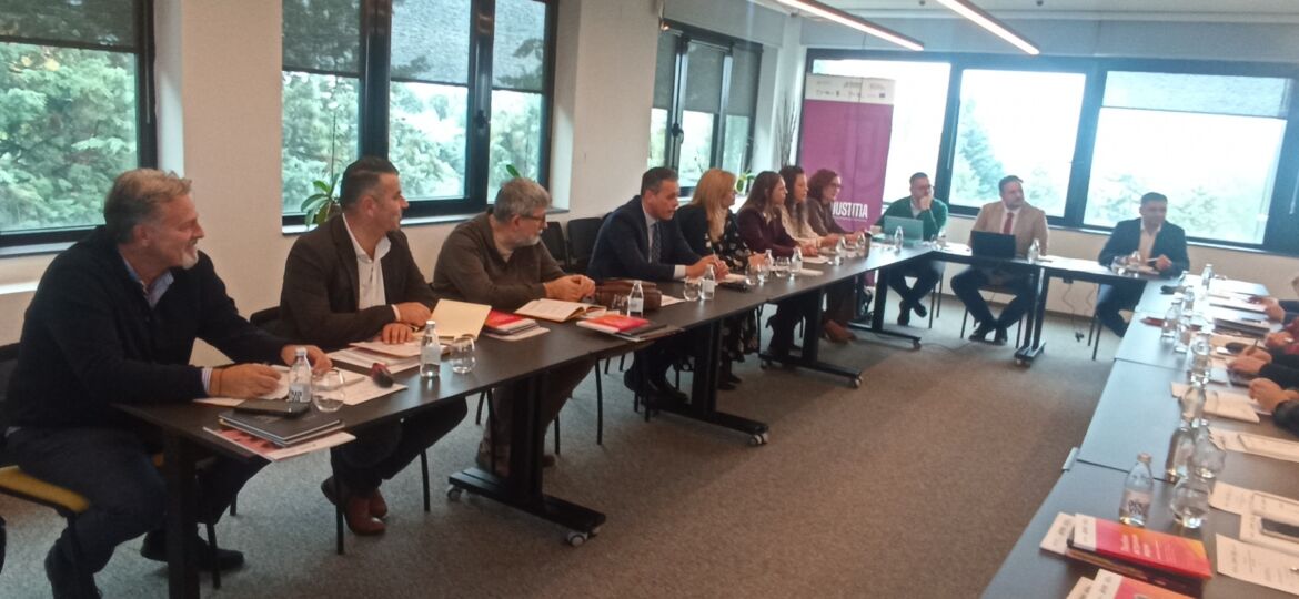 IMG-2fd61a90db392c037927c6f89ae1cadd-V