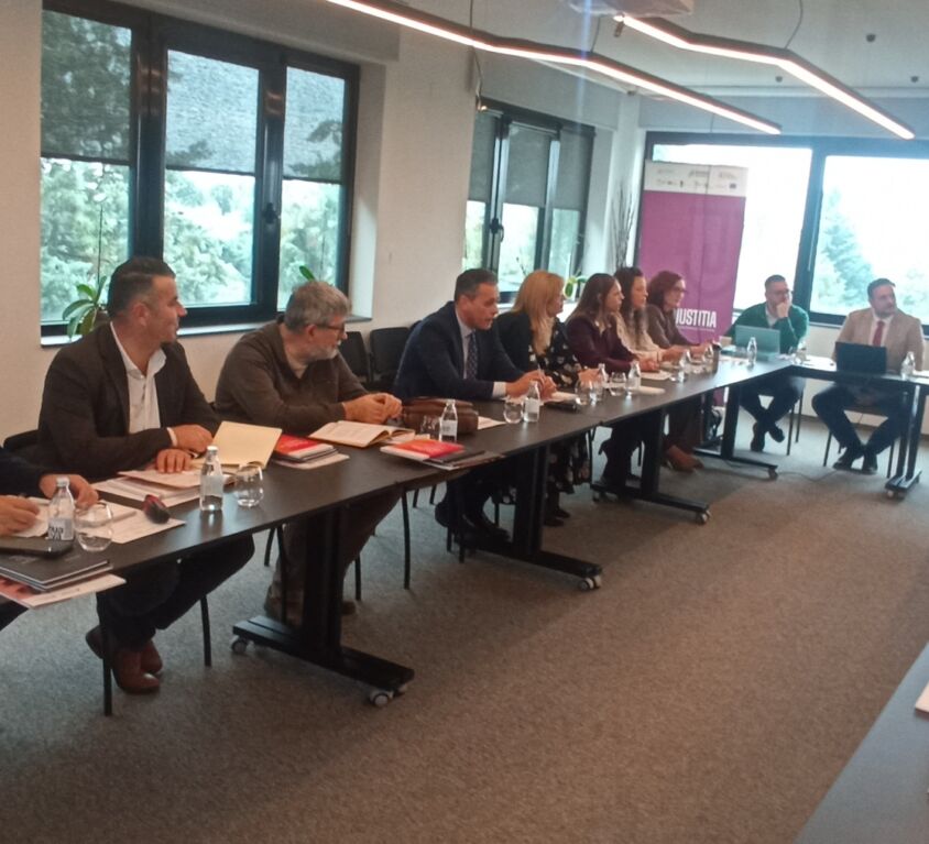 IMG-2fd61a90db392c037927c6f89ae1cadd-V